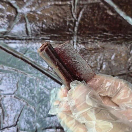 IMG_20251004_081419_718 لواشک آلو سیاه (بسته ۲۰۰ گرمی)