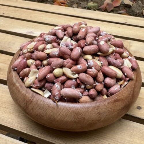 بادام زمینی آستانه اشرفیه