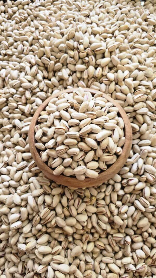 پسته اکبری خام