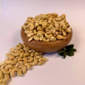 بادام هندی خام (سایز ۲۴۰، متوسط)