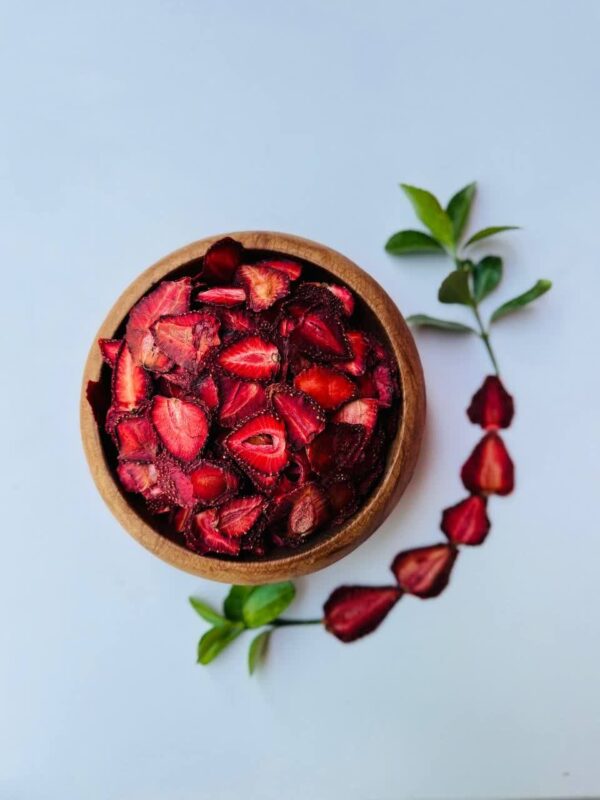 اسلایس توت‌فرنگی