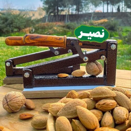 دستگاه هسته شکن